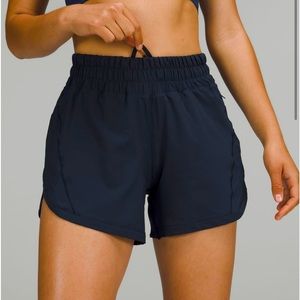 Track That Mid-Rise Line Short 5”